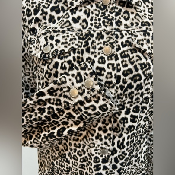NWT  Charter Club Button Down Long Sleeve Jean Cut Jacket Animal Print SZ L - Picture 5 of 9